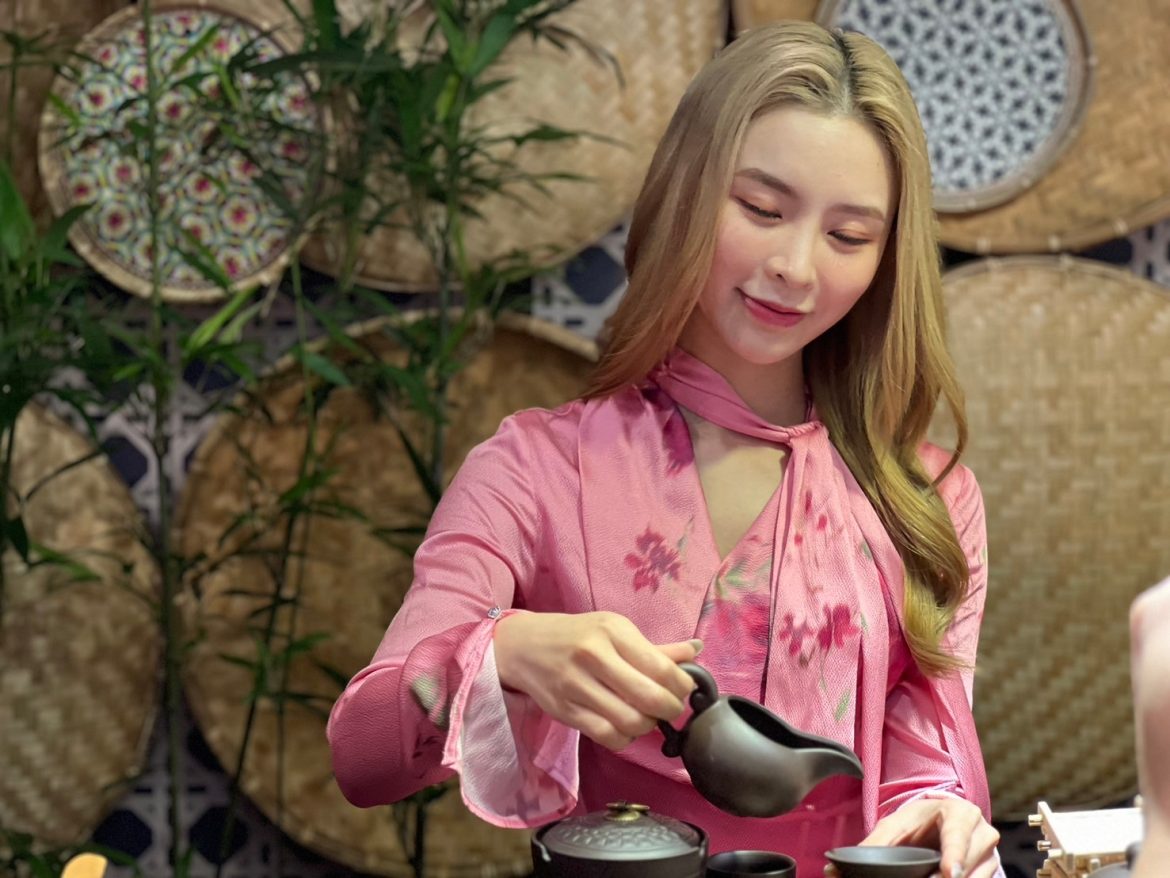 LINE_ALBUM_茶業博覽會_241115_5