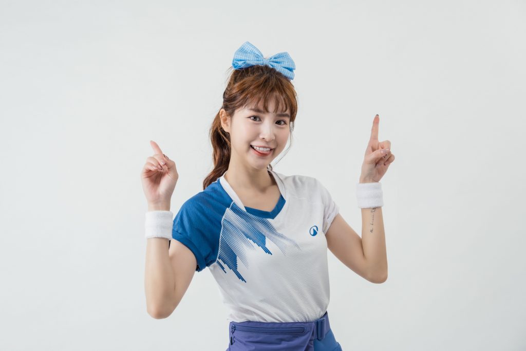 想動就動 你的運動裝備我來挺!迪卡儂百樣明星熱銷商品新低價,用實際回饋『挺你運動』! 1 %E5%AD%9F%E6%BD%94 x %E8%BF%AA%E5%8D%A1%E5%84%82%E9%81%8B%E5%8B%95%E8%A3%9D%E5%82%992