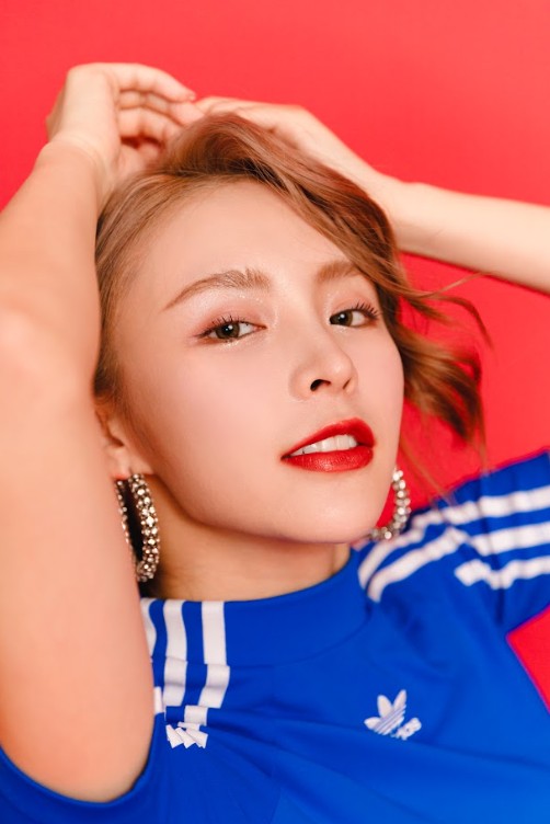 ELKIE 莊錠欣坦言自己也曾對未來迷茫,人生就是愈闖愈知道自己想要什麼。(圖/KEYMAXii 提供)
