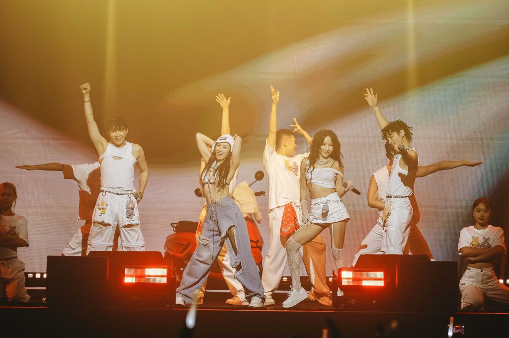 %E4%B8%AD%E5%9C%8B%E5%A8%83%E5%A8%833%E5%B1%95%E6%A6%AE%E5%B1%95%E7%91%9E%E6%BC%94%E5%94%B1%E6%9C%8331